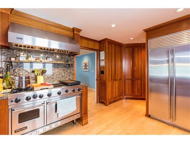 712 Poinsettia Avenue, Manhattan Beach, California 90266, 4 Bedrooms Bedrooms, ,2 BathroomsBathrooms,Residential,Sold,Poinsettia,SB17073173
