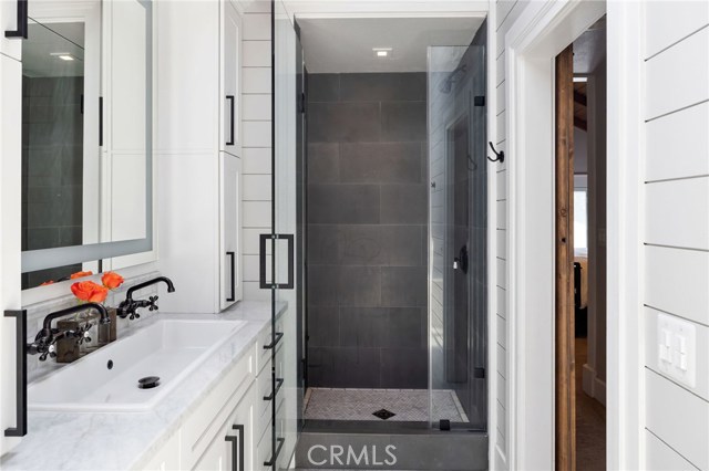 1216 20th Place, Hermosa Beach, California 90254, 3 Bedrooms Bedrooms, ,2 BathroomsBathrooms,Residential,Sold,20th,SB20132382