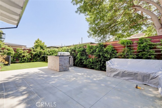 1400 17th Street, Manhattan Beach, California 90266, 5 Bedrooms Bedrooms, ,3 BathroomsBathrooms,Residential,Sold,17th,SB21193120