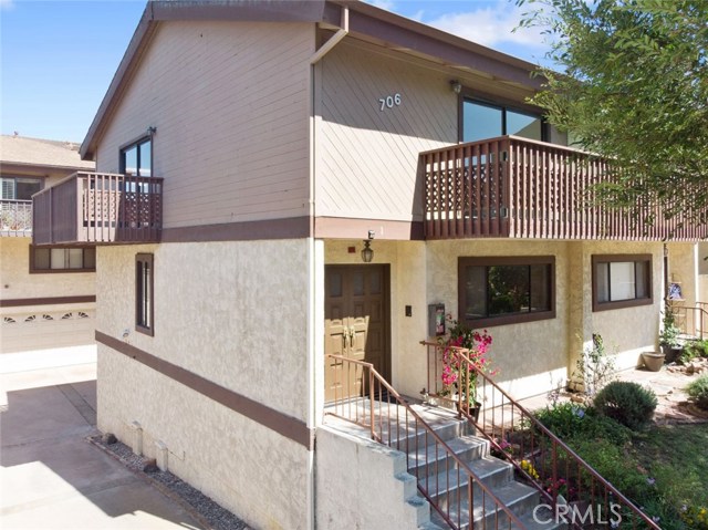 706 Vincent, Redondo Beach, California 90277, 2 Bedrooms Bedrooms, ,3 BathroomsBathrooms,Residential,Sold,Vincent,SB18193066