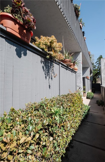 842 1st Street, Hermosa Beach, California 90254, 2 Bedrooms Bedrooms, ,3 BathroomsBathrooms,Residential,Sold,1st,SB20131143