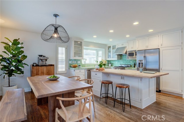 429 20th Street, Manhattan Beach, California 90266, 3 Bedrooms Bedrooms, ,1 BathroomBathrooms,Residential,Sold,20th,SB20228436