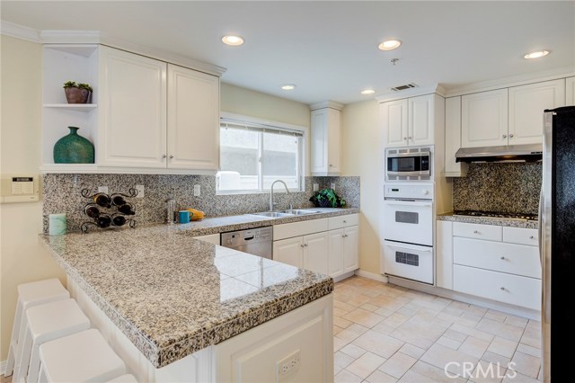 2116 Ernest Avenue, Redondo Beach, California 90278, 4 Bedrooms Bedrooms, ,2 BathroomsBathrooms,Residential,Sold,Ernest,SB18053511