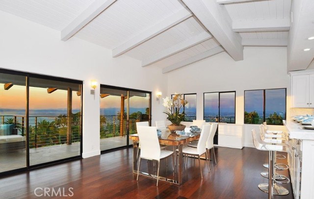 904 Via Nogales, Palos Verdes Estates, California 90274, 4 Bedrooms Bedrooms, ,4 BathroomsBathrooms,Residential,Sold,Via Nogales,PV18159668