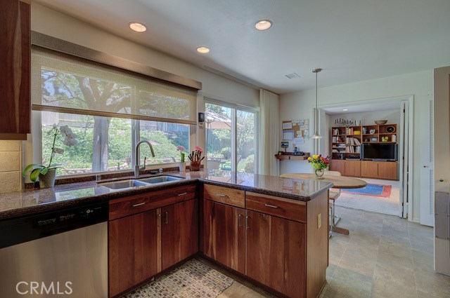 28620 Covecrest Drive, Rancho Palos Verdes, California 90275, 4 Bedrooms Bedrooms, ,1 BathroomBathrooms,Residential,Sold,Covecrest,PV18140318
