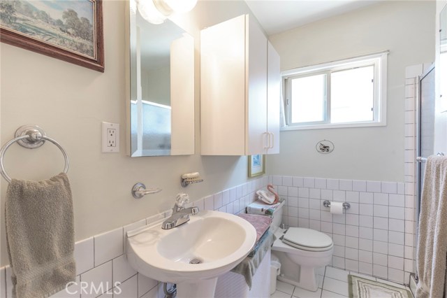 705 Paulina Avenue, Redondo Beach, California 90277, 3 Bedrooms Bedrooms, ,2 BathroomsBathrooms,Residential,Sold,Paulina,SB17205308