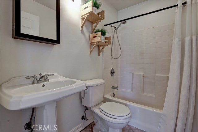 118 Helberta Avenue, Redondo Beach, California 90277, 3 Bedrooms Bedrooms, ,3 BathroomsBathrooms,Residential,Sold,Helberta,SB18247405