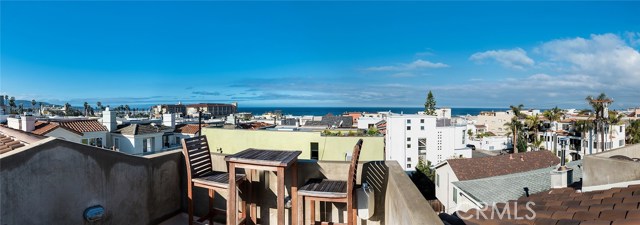 161 1st Court, Hermosa Beach, California 90254, 3 Bedrooms Bedrooms, ,3 BathroomsBathrooms,Residential,Sold,1st,SB18066739