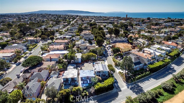 2404 Laurel Avenue, Manhattan Beach, California 90266, 5 Bedrooms Bedrooms, ,4 BathroomsBathrooms,Residential,Sold,Laurel,SB18037787