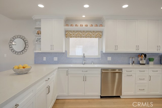 1124 1st Street, Hermosa Beach, California 90254, 4 Bedrooms Bedrooms, ,3 BathroomsBathrooms,Residential,Sold,1st,SB20124705