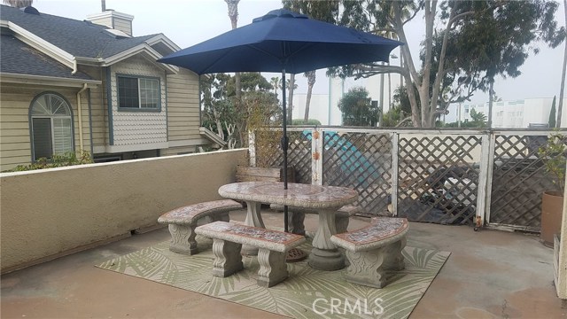 200 Catalina Avenue, Redondo Beach, California 90277, 2 Bedrooms Bedrooms, ,2 BathroomsBathrooms,Residential,Sold,Catalina,SB19102542