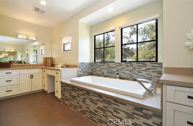 12 Casaba Road, Rolling Hills Estates, California 90274, 5 Bedrooms Bedrooms, ,4 BathroomsBathrooms,Residential,Sold,Casaba,PV18242609