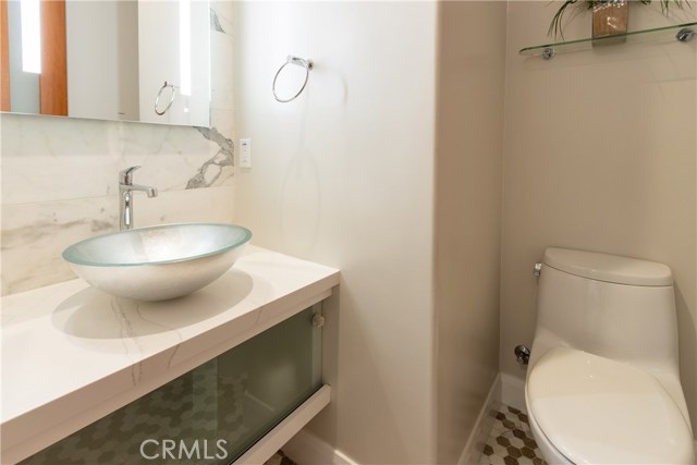 2201 Ripley Avenue, Redondo Beach, California 90278, 5 Bedrooms Bedrooms, ,5 BathroomsBathrooms,Residential,Sold,Ripley,SB20125595