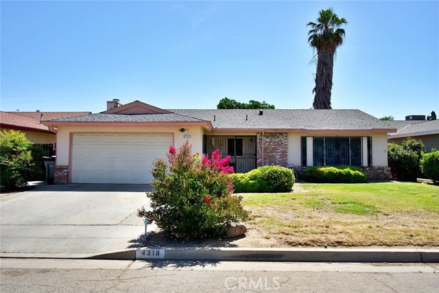 Detail Gallery Image 1 of 1 For 4318 N Barcus Ave, Fresno,  CA 93722 - 3 Beds | 2 Baths