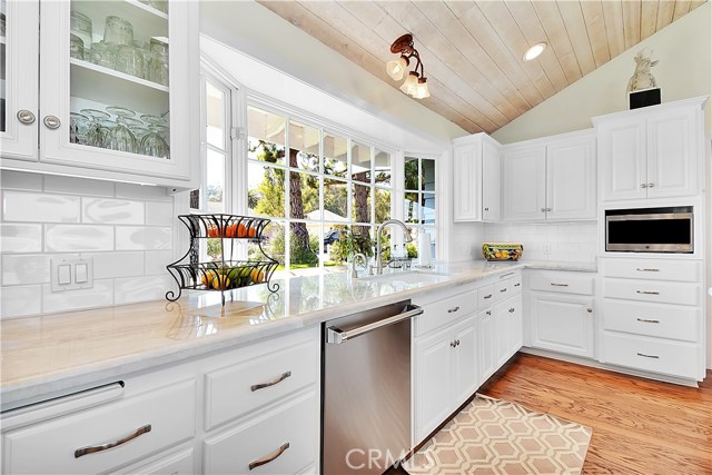 32 Harbor Sight Drive, Rolling Hills Estates, California 90274, 6 Bedrooms Bedrooms, ,2 BathroomsBathrooms,Residential,Sold,Harbor Sight,PV20212082