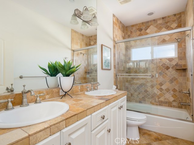 1914 Ernest Avenue, Redondo Beach, California 90278, 4 Bedrooms Bedrooms, ,2 BathroomsBathrooms,Residential,Sold,Ernest,SB21015846