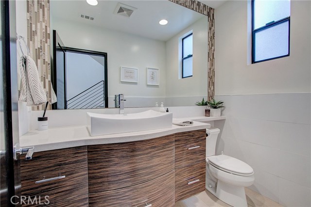 1921 Ruhland Avenue, Redondo Beach, California 90278, 4 Bedrooms Bedrooms, ,4 BathroomsBathrooms,Residential,Sold,Ruhland,SB20053880