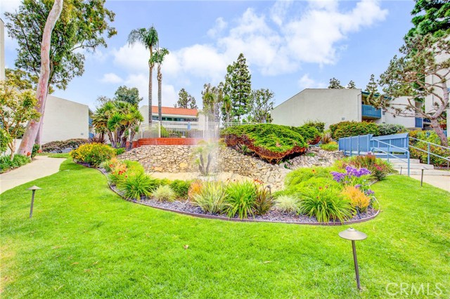 601 Prospect Avenue, Redondo Beach, California 90277, 2 Bedrooms Bedrooms, ,1 BathroomBathrooms,Residential,Sold,Prospect,SB19168246