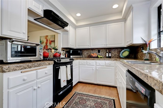 2518 Curtis Avenue, Redondo Beach, California 90278, 3 Bedrooms Bedrooms, ,2 BathroomsBathrooms,Residential,Sold,Curtis,SB20188776