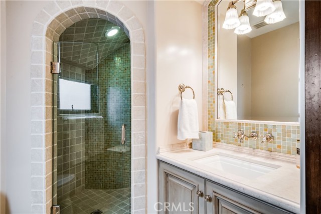 3305 Pine Avenue, Manhattan Beach, California 90266, 4 Bedrooms Bedrooms, ,1 BathroomBathrooms,Residential,Sold,Pine,SB20042109