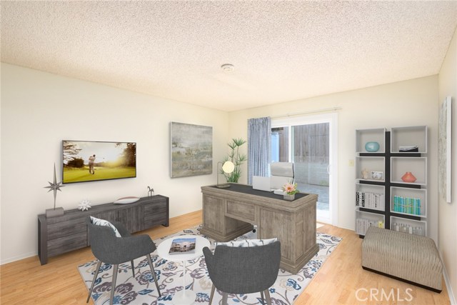 Virtually staged by Rooomy