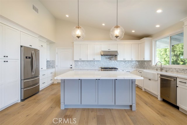 70 Rockinghorse Road, Rancho Palos Verdes, California 90275, 4 Bedrooms Bedrooms, ,3 BathroomsBathrooms,Residential,Sold,Rockinghorse,NP18103625