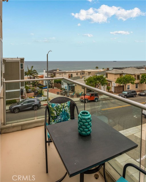 3020 Highland Avenue, Manhattan Beach, California 90266, 3 Bedrooms Bedrooms, ,4 BathroomsBathrooms,Residential,Sold,Highland,PV20123774