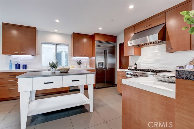 3215 Vista Drive, Manhattan Beach, California 90266, 3 Bedrooms Bedrooms, ,3 BathroomsBathrooms,Residential,Sold,Vista,SB20078547