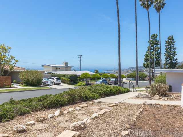 4107 Dauntless Drive, Rancho Palos Verdes, California 90275, 3 Bedrooms Bedrooms, ,2 BathroomsBathrooms,Residential,Sold,Dauntless,SB20077228