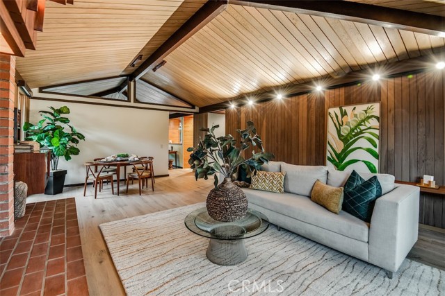 15 Margate Square, Palos Verdes Estates, California 90274, 3 Bedrooms Bedrooms, ,2 BathroomsBathrooms,Residential,Sold,Margate,SB21026966