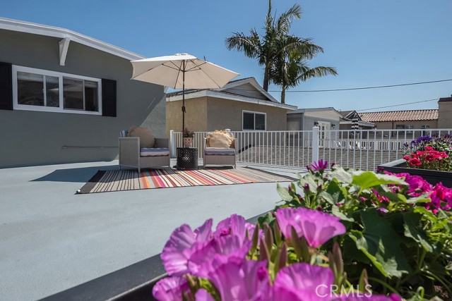 1728 Stanford Avenue, Redondo Beach, California 90278, 3 Bedrooms Bedrooms, ,2 BathroomsBathrooms,Residential,Sold,Stanford,SB21033354