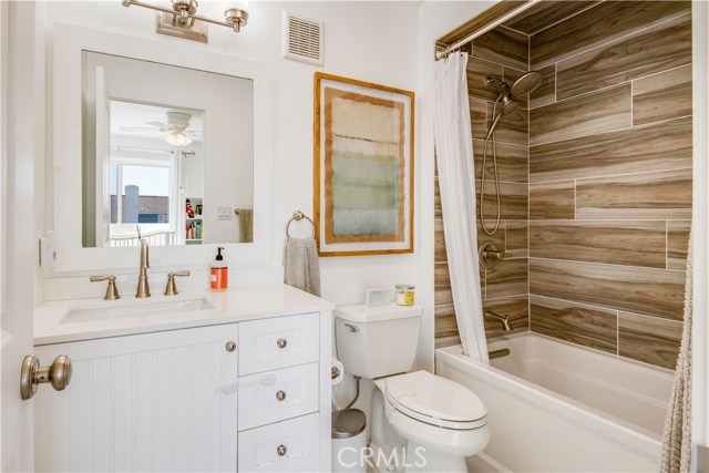 4216 Highland Avenue, Manhattan Beach, California 90266, 2 Bedrooms Bedrooms, ,2 BathroomsBathrooms,Residential,Sold,Highland,SB20133464