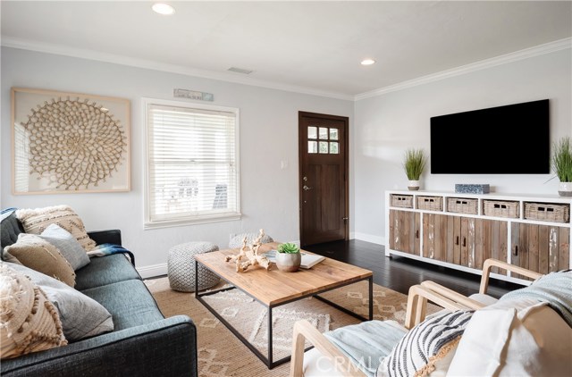 1600 Clark Lane, Redondo Beach, California 90278, 2 Bedrooms Bedrooms, ,1 BathroomBathrooms,Residential,Sold,Clark,SB20145473