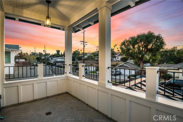 3004 Pacific, Manhattan Beach, California 90266, 5 Bedrooms Bedrooms, ,4 BathroomsBathrooms,Residential,Sold,Pacific,SB19258881