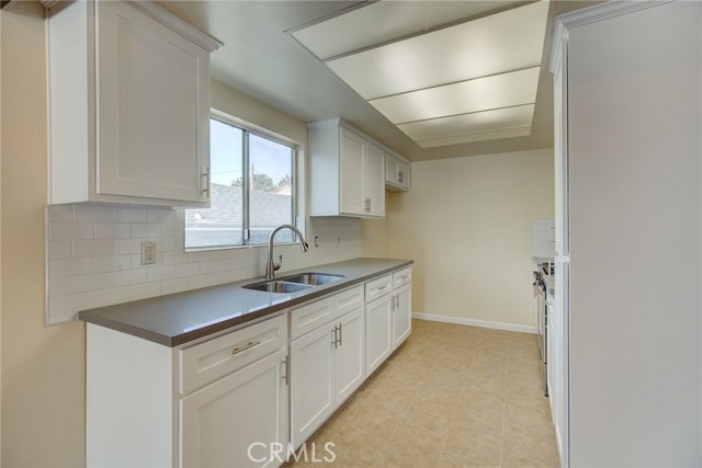 1734 Steinhart Avenue, Redondo Beach, California 90278, 3 Bedrooms Bedrooms, ,2 BathroomsBathrooms,Residential,Sold,Steinhart,PV20044687