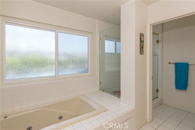 1820 Oak Avenue, Manhattan Beach, California 90266, 4 Bedrooms Bedrooms, ,3 BathroomsBathrooms,Residential,Sold,Oak,SB19209607