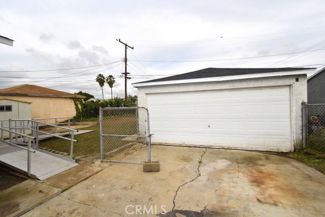 3 Bed Home for Sale in Compton, California