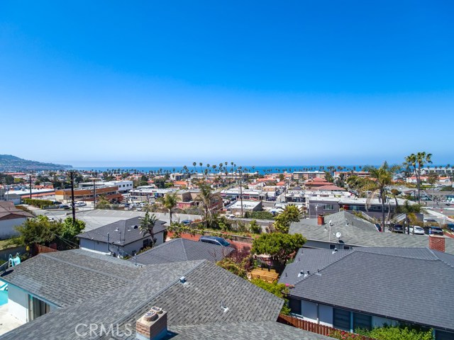 314 Avenue D, Redondo Beach, California 90277, 5 Bedrooms Bedrooms, ,5 BathroomsBathrooms,Residential,Sold,Avenue D,SB20083856