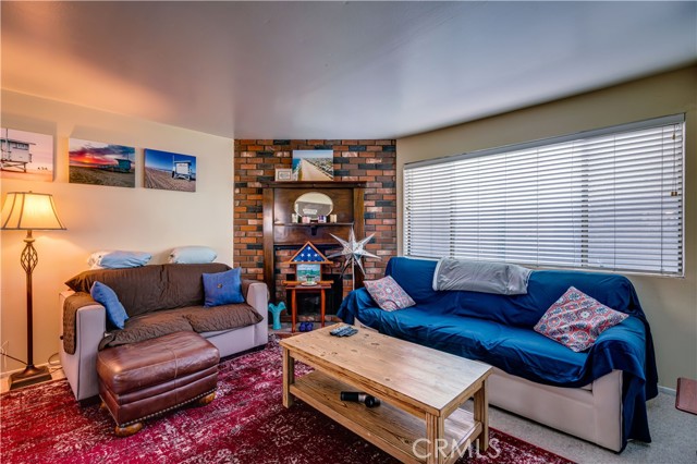 219 27th Street, Manhattan Beach, California 90266, 5 Bedrooms Bedrooms, ,3 BathroomsBathrooms,Residential,Sold,27th,SB21135185