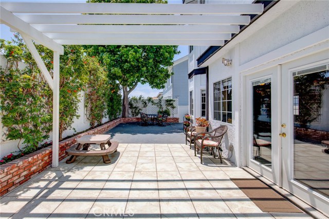 2606 Huntington Lane, Redondo Beach, California 90278, 4 Bedrooms Bedrooms, ,2 BathroomsBathrooms,Residential,Sold,Huntington,PV19130613