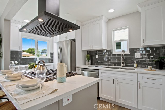 18518 Grevillea Avenue, Redondo Beach, California 90278, 3 Bedrooms Bedrooms, ,2 BathroomsBathrooms,Residential,Sold,Grevillea,DW19132726