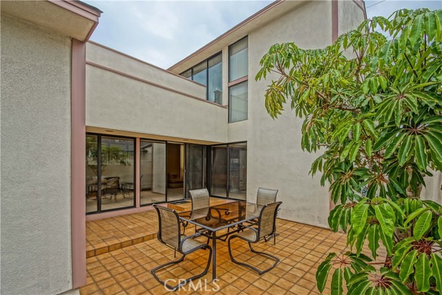 511 Marine Avenue, Manhattan Beach, California 90266, 3 Bedrooms Bedrooms, ,2 BathroomsBathrooms,Residential,Sold,Marine,SB19078478
