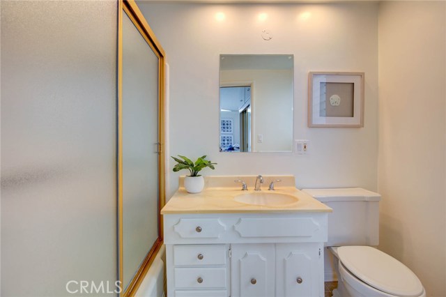 729 12th Street, Manhattan Beach, California 90266, 3 Bedrooms Bedrooms, ,2 BathroomsBathrooms,Residential,Sold,12th,SB19138998