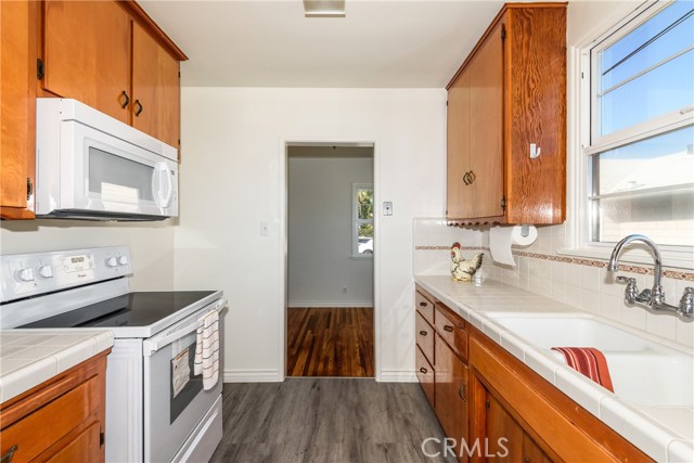 1216 Steinhart Avenue, Redondo Beach, California 90278, 3 Bedrooms Bedrooms, ,1 BathroomBathrooms,Residential,Sold,Steinhart,SB19060448