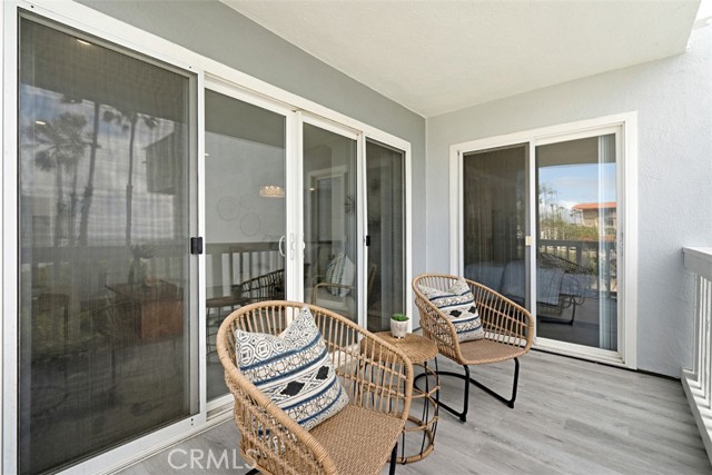 650 The Village, Redondo Beach, California 90277, 1 Bedroom Bedrooms, ,1 BathroomBathrooms,Residential,Sold,The Village,OC21048054