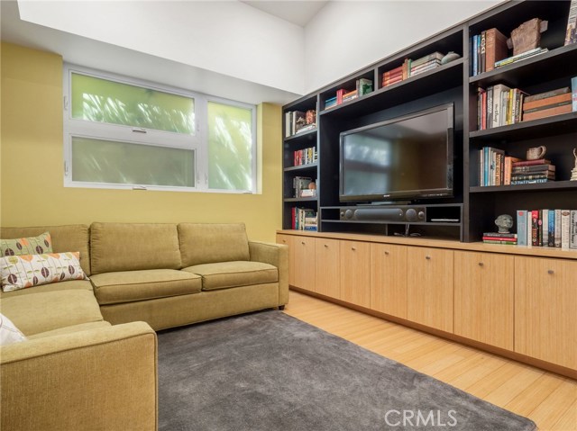 448 31st Street, Manhattan Beach, California 90266, 3 Bedrooms Bedrooms, ,2 BathroomsBathrooms,Residential,Sold,31st,SB20192689