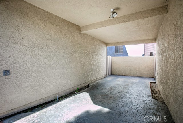 Shared Carport with Front Unit