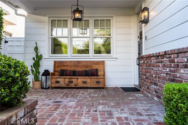 724 29th Street, Manhattan Beach, California 90266, 4 Bedrooms Bedrooms, ,3 BathroomsBathrooms,Residential,Sold,29th,SB19279046