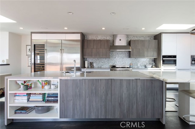 428 32nd Street, Manhattan Beach, California 90266, 4 Bedrooms Bedrooms, ,3 BathroomsBathrooms,Residential,Sold,32nd,SB20046749