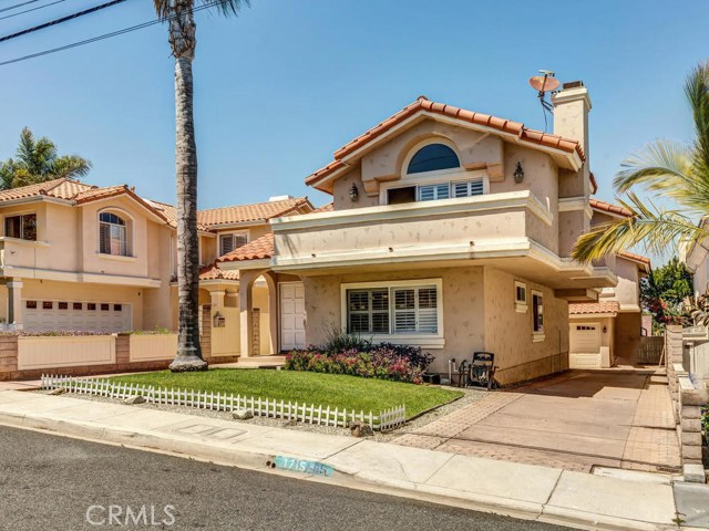 1715 Clark Lane, Redondo Beach, California 90278, 3 Bedrooms Bedrooms, ,1 BathroomBathrooms,Residential,Sold,Clark,SB20169351